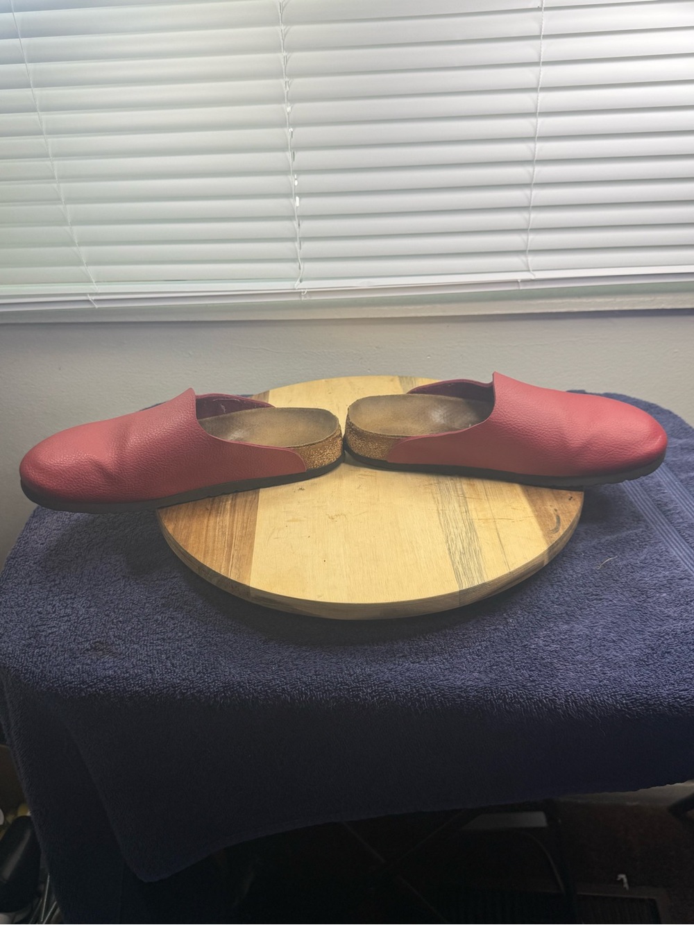 Birkenstocks (Women’s 9 Men’s 7) - Picture 5 of 8